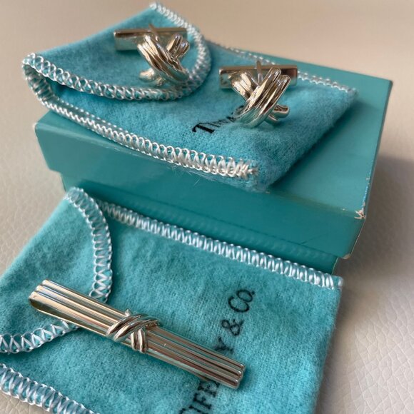 Tiffany & Co Silver Signature Cufflinks and Money Clip Signature Tie Pin set - Picture 2 of 6